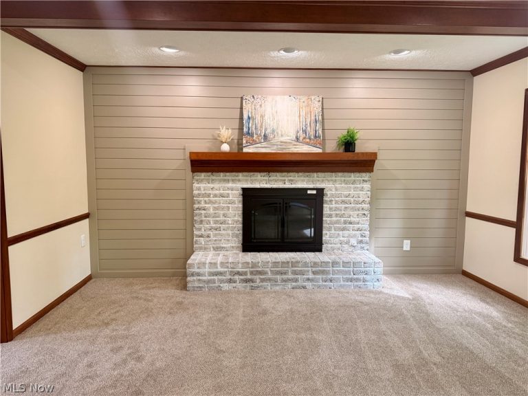 32169 Hickory Lane, Avon Lake, OH - Photo 8