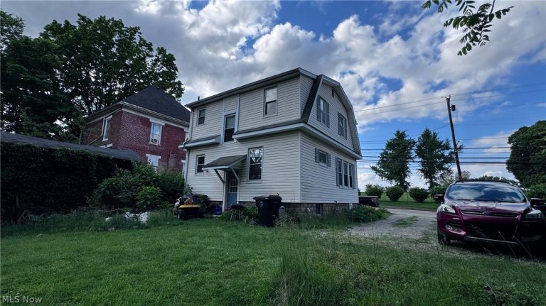 358 Locust Street, Wilmington, OH - Photo 3