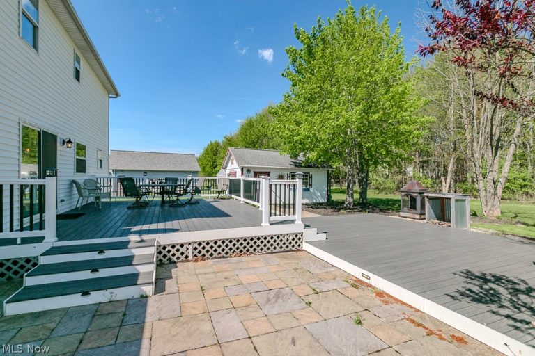 2050 Beringer Place, Geneva, OH - Photo 6