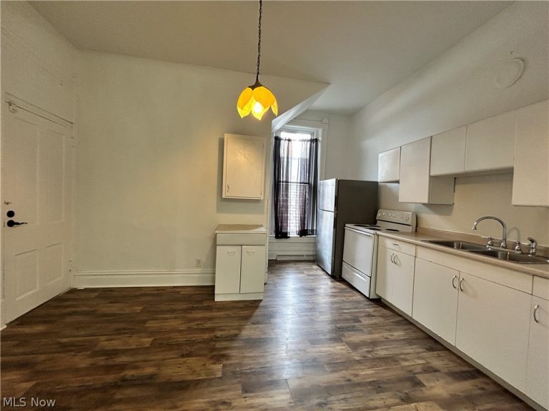 212 Main Street #1/2, Toronto, OH - Photo 2