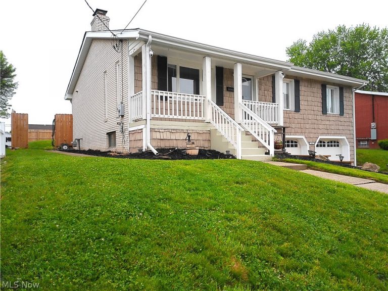 1036 Barone Drive, Weirton, WV - Photo 2