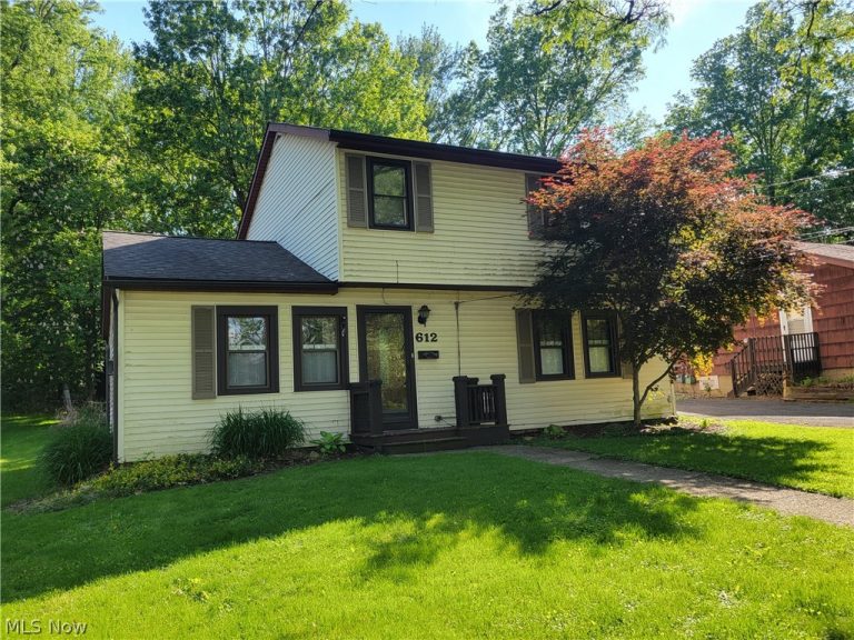 612 Cuyahoga Street, Kent, OH - Photo 2
