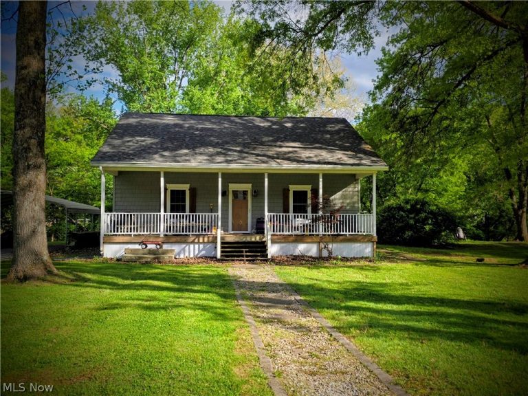 139 Silver Run Road, Cairo, WV, 26337