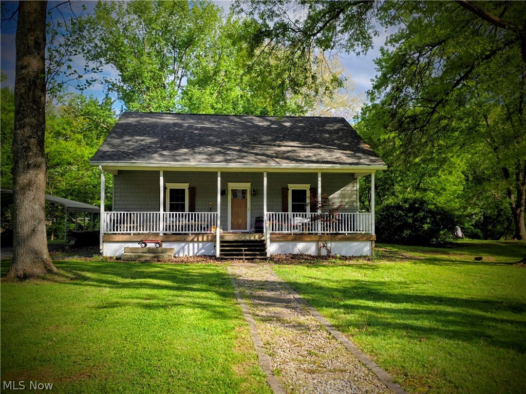 139 Silver Run Road, Cairo, WV
