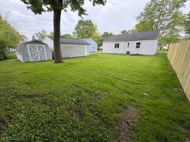 5651 Porter Road, North Olmsted, OH - Photo 2