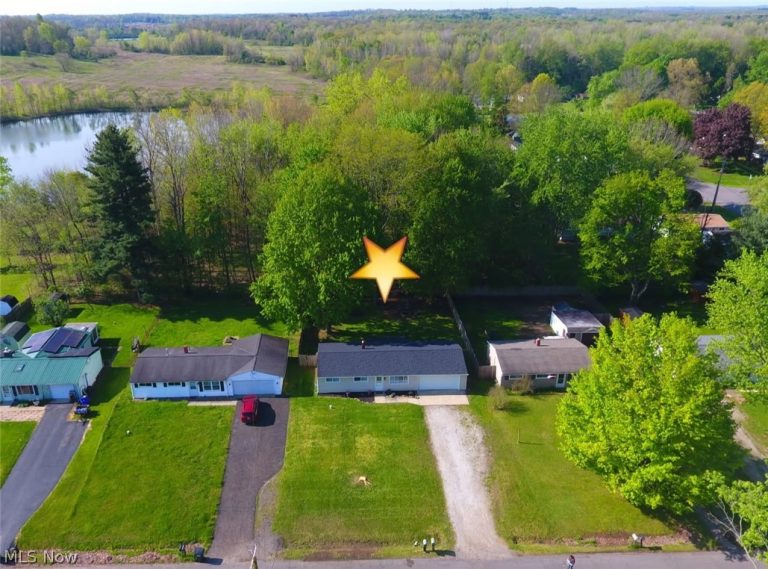 3070 Polly Road, Ravenna, OH - Photo 3