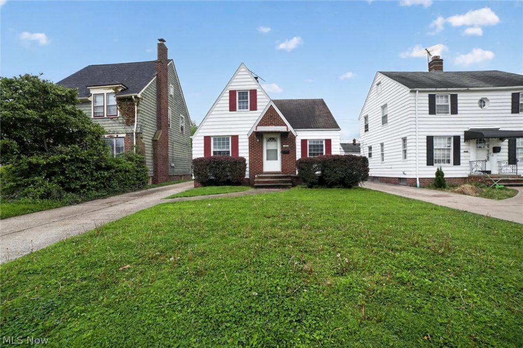 10204 Mccracken Boulevard, Garfield Heights, OH