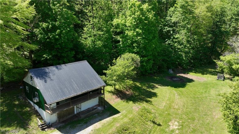 8261 Glendale Road, Cairo, WV - Photo 5