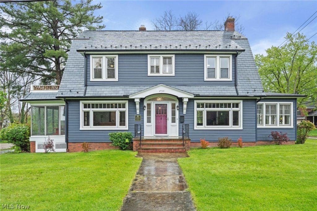 6950 Arlington Street, Brecksville, OH