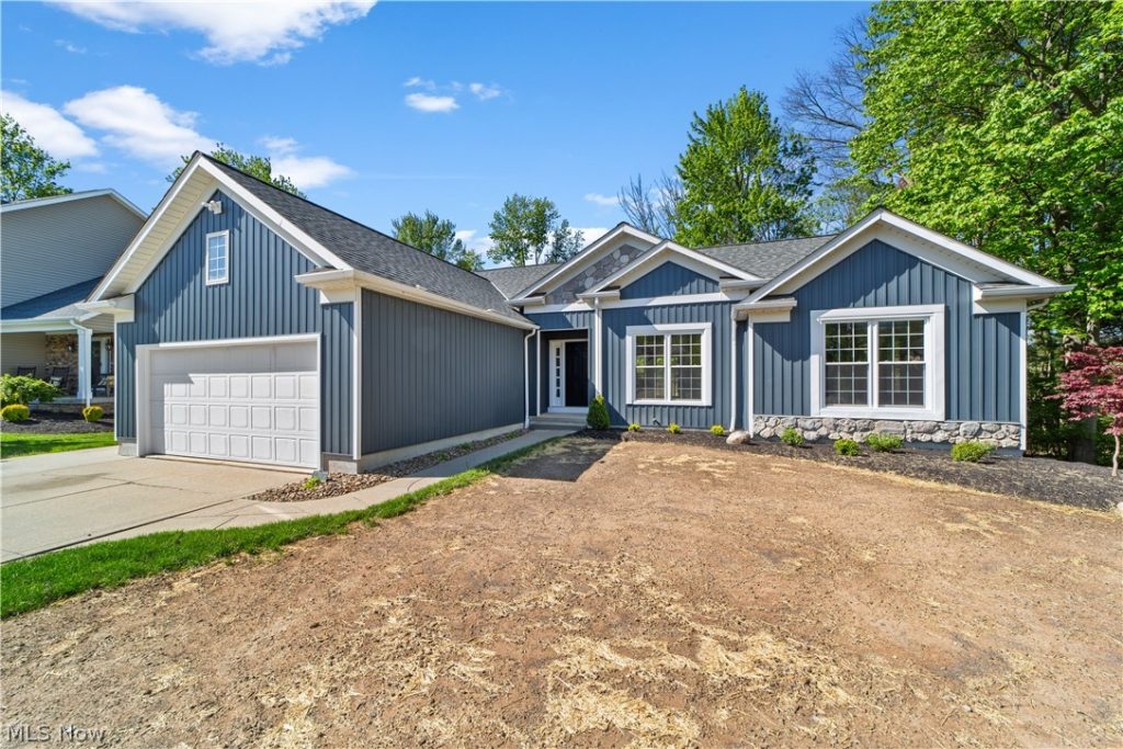 3689 Turnberry Drive, Medina, OH