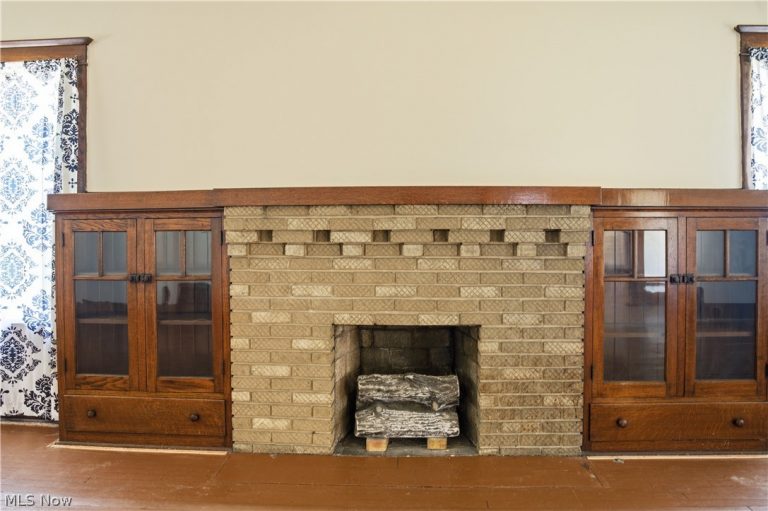 33 Earle Avenue, Youngstown, OH - Photo 8