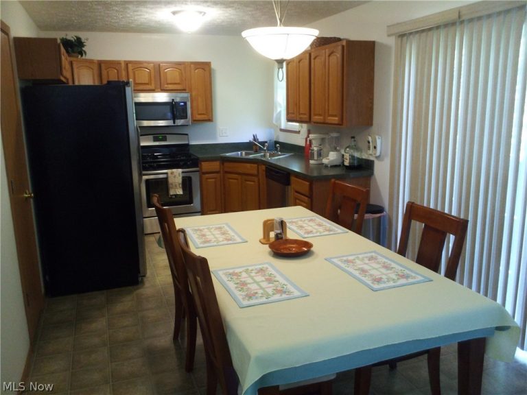1231 Honodle Avenue, Akron, OH - Photo 6