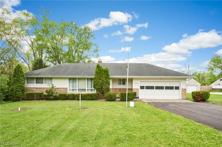2964 Harris Avenue, Norton, OH, 44203
