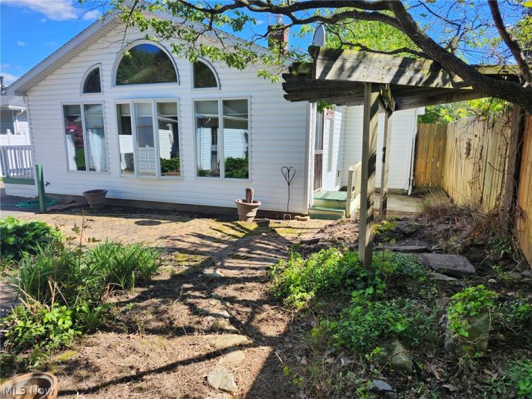 3669 Prospect Street, Mogadore, OH - Photo 4