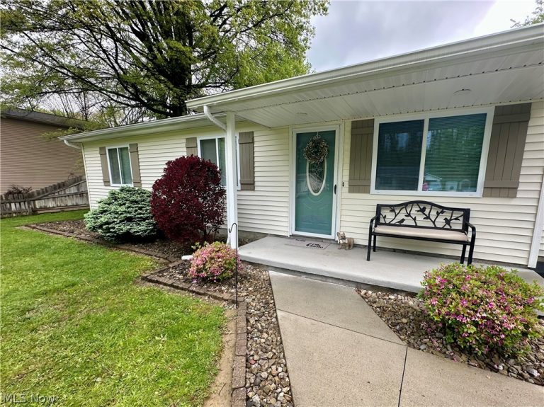 1298 Elberon Avenue, Salem, OH - Photo 2
