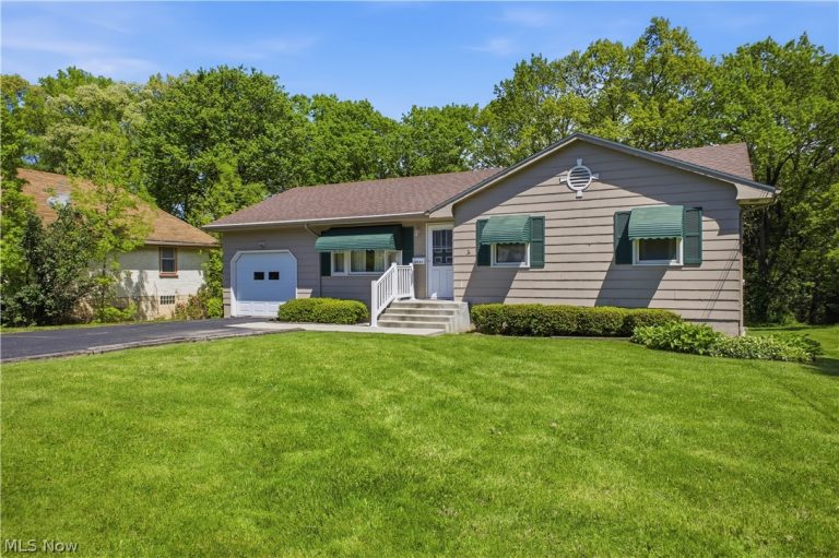 3531 Shirley Road, Youngstown, OH - Photo 2