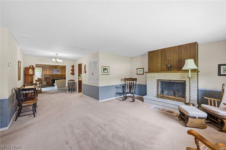 5108 Evergreen Drive, North Olmsted, OH - Photo 4