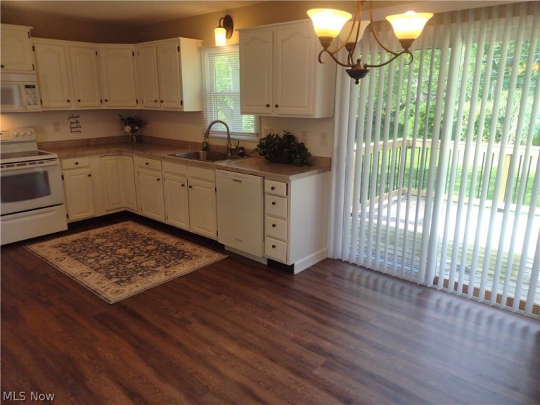 843 Mindy Lane, Wooster, OH - Photo 6