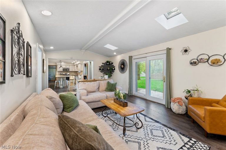 510 Stoneybrook Lane, Canfield, OH - Photo 6