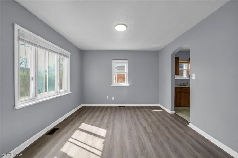 4684 158th Street, Cleveland, OH - Photo 8