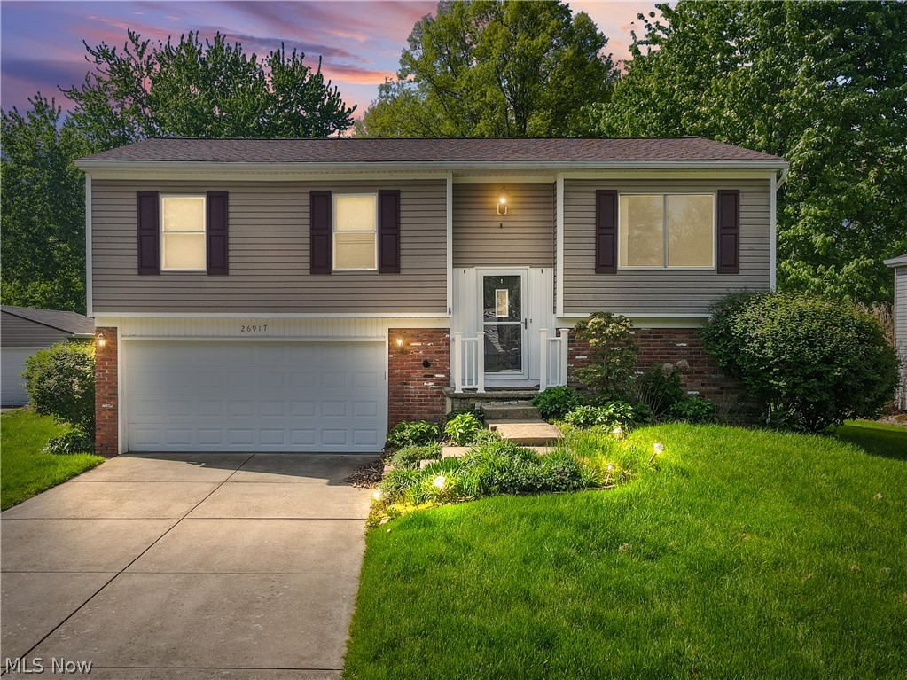 26917 Oxford Park Lane, Olmsted Twp, OH