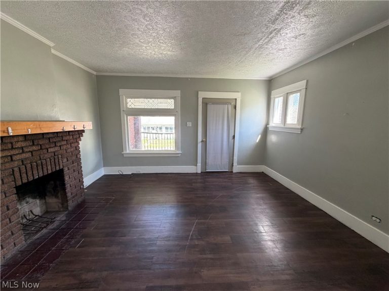 160 Hager Street, Hubbard, OH - Photo 6