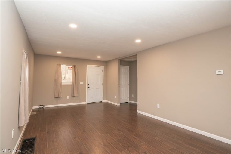 318 Elmport Avenue, Canton, OH - Photo 4