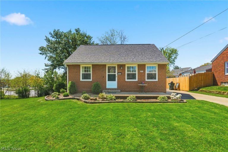 1437 Deville Avenue, Canton, OH, 44708