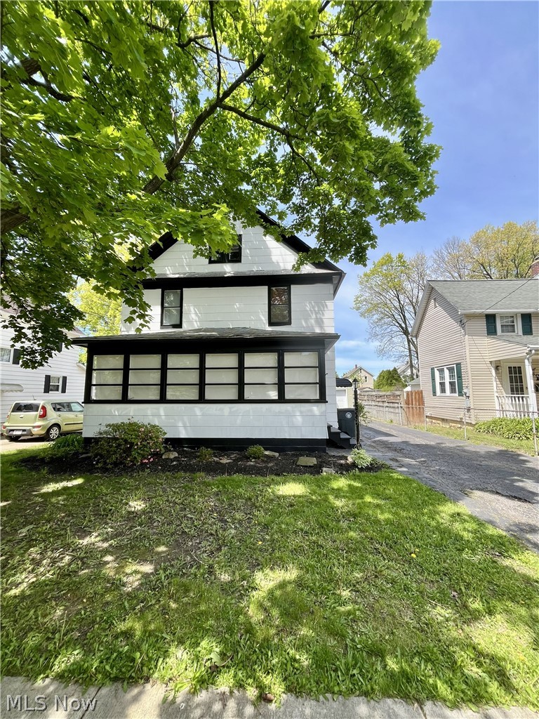 2110 12th Street, Akron, OH - Photo 2