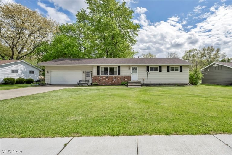 1141 Novak Road, Grafton, OH - Photo 3