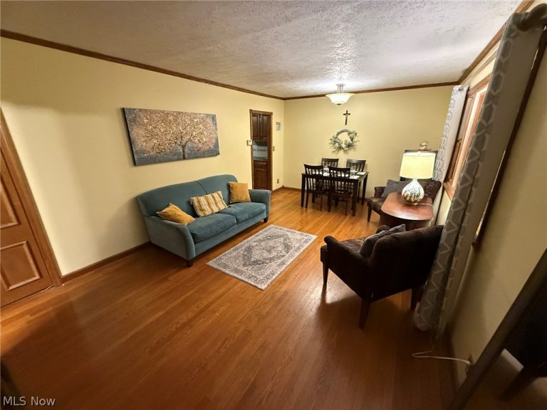 744 Baker Avenue, New Philadelphia, OH - Photo 3