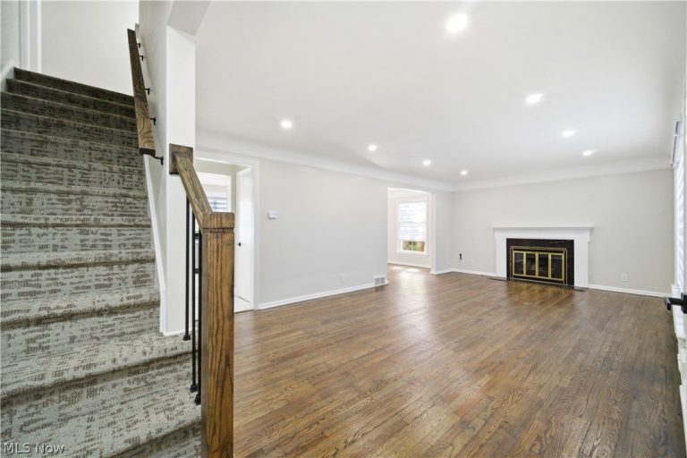 4037 Washington Boulevard, University Heights, OH - Photo 6