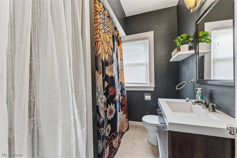 4289 229th Street, Fairview Park, OH - Photo 4