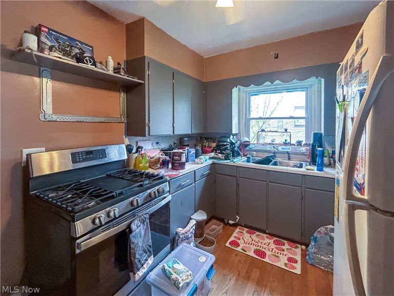 242 Liberty Street, Spencer, OH - Photo 6