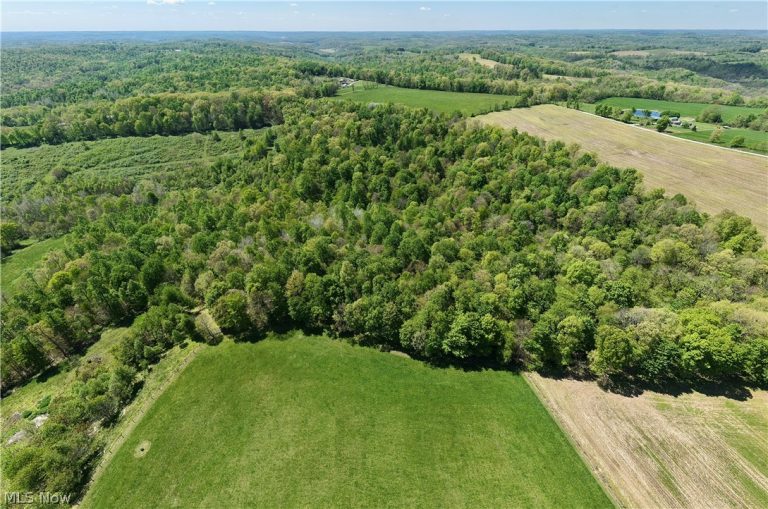 County Road 33, Warsaw, OH, 43844