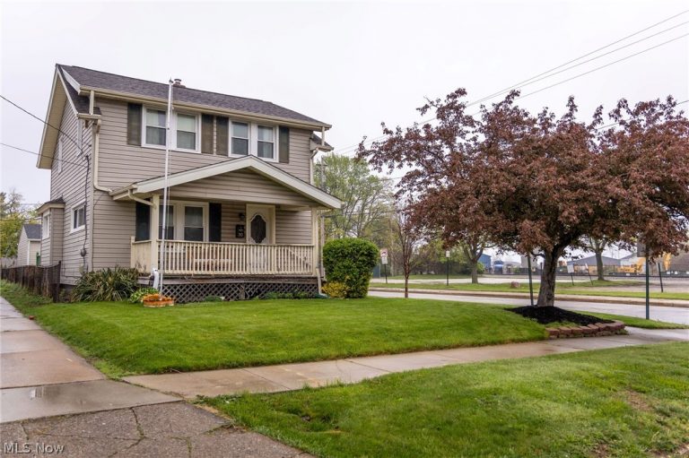 543 6th Street, Fairport Harbor, OH - Photo 3