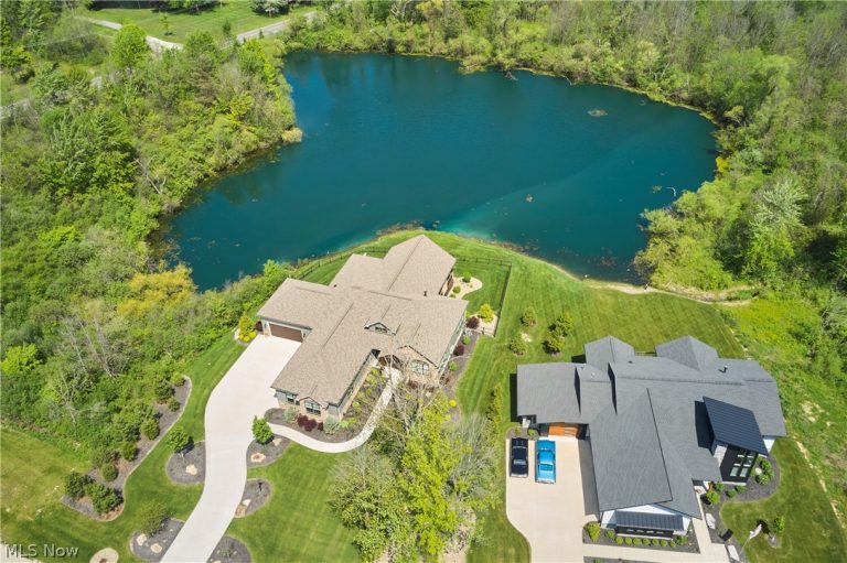 2141 Hayden Drive, Hinckley, OH - Photo 4