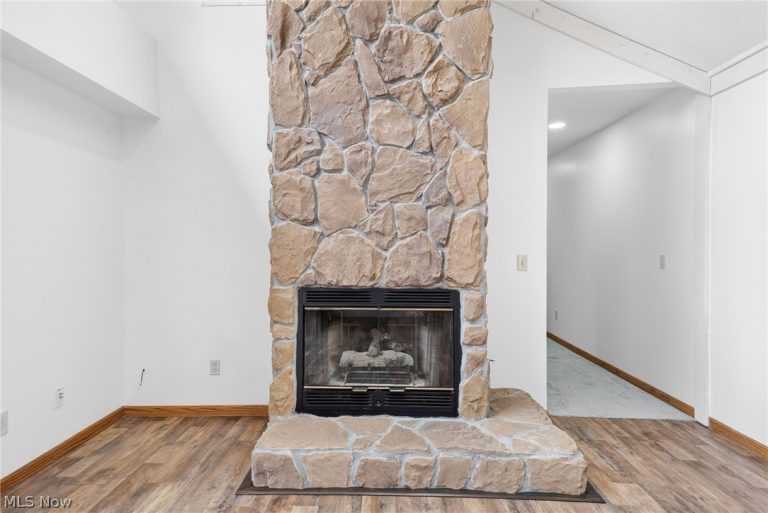 31 Pinewood Drive, Medina, OH - Photo 6