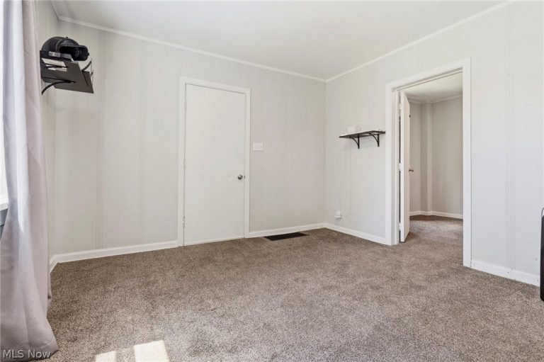 1646 Royal Avenue, Canton, OH - Photo 8