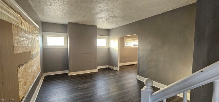 8823 Yale Avenue, Cleveland, OH - Photo 2