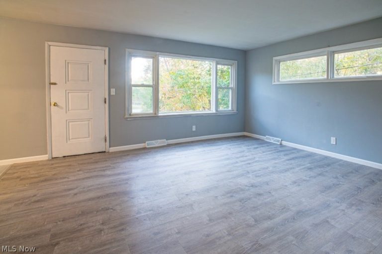 1399 Barlow Road #1, Hudson, OH - Photo 2