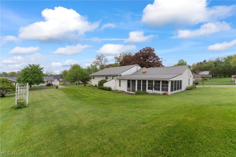 1304 2nd Street, Dover, OH - Photo 2