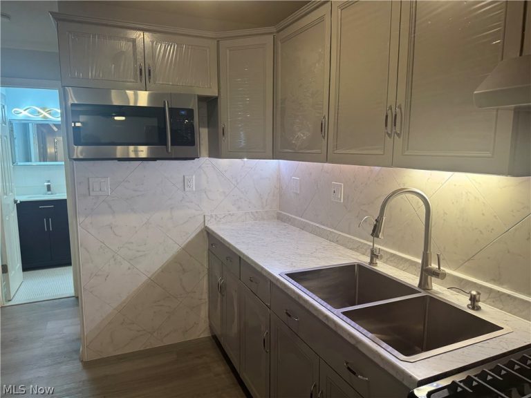 25735 Lorain Road #304, North Olmsted, OH - Photo 6