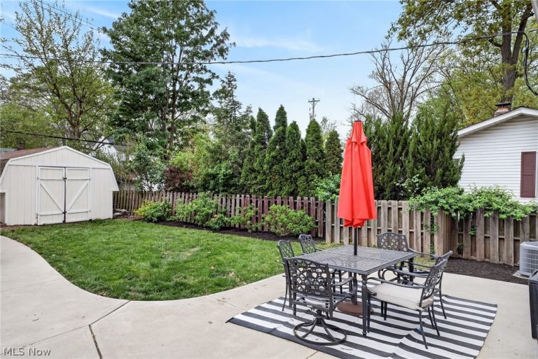 20617 Stanford Avenue, Fairview Park, OH - Photo 4