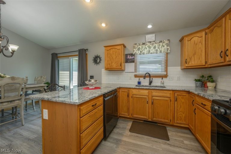 312 Apple Ridge Drive, Apple Creek, OH - Photo 8