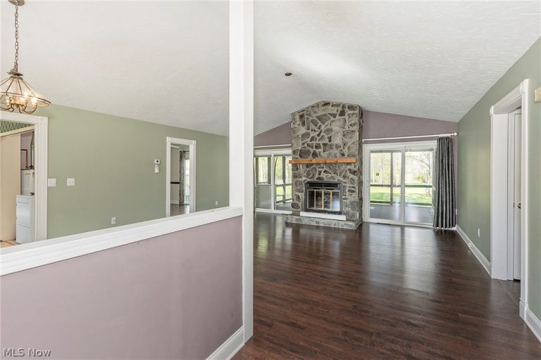 13310 Cedar Acres Drive, Chesterland, OH - Photo 3