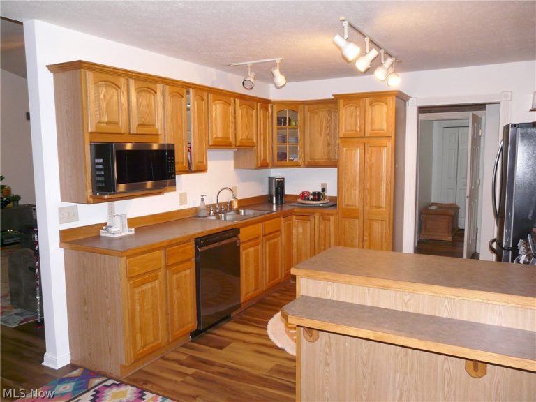 4777 Waterloo Road, Atwater, OH - Photo 6