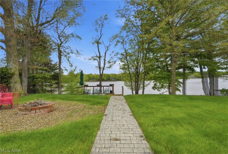 1537 Lake Crest Drive, Roaming Shores, OH - Photo 5