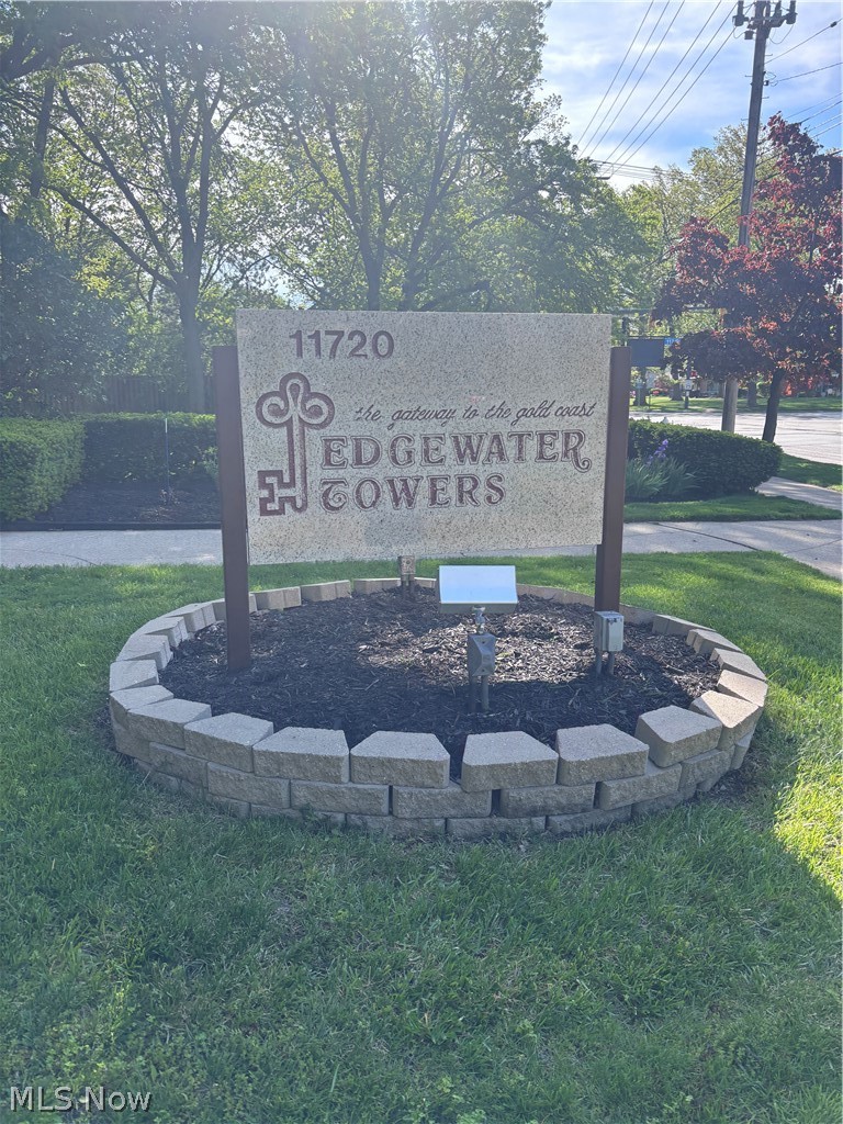 11720 Edgewater Drive #1007, Lakewood, OH - Photo 2