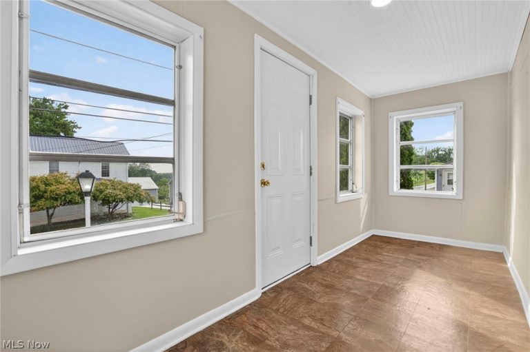 204 Market Street, Somerset, OH - Photo 5
